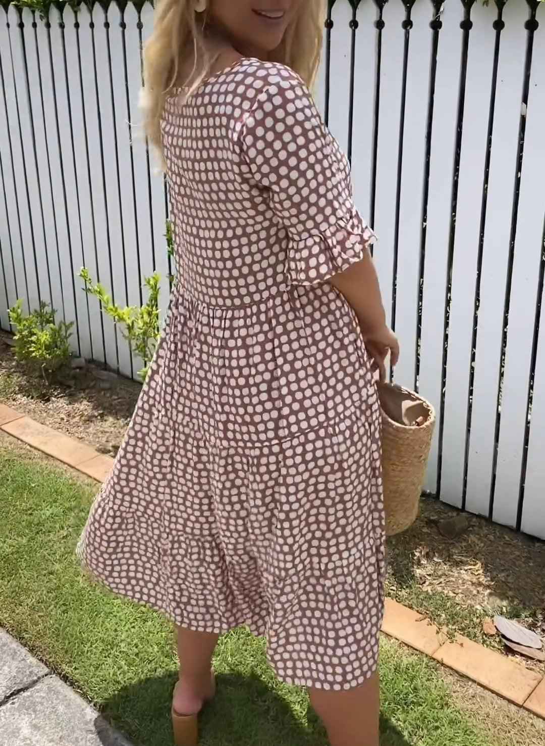 Nicola – Midikleid mit kurzen Ärmeln