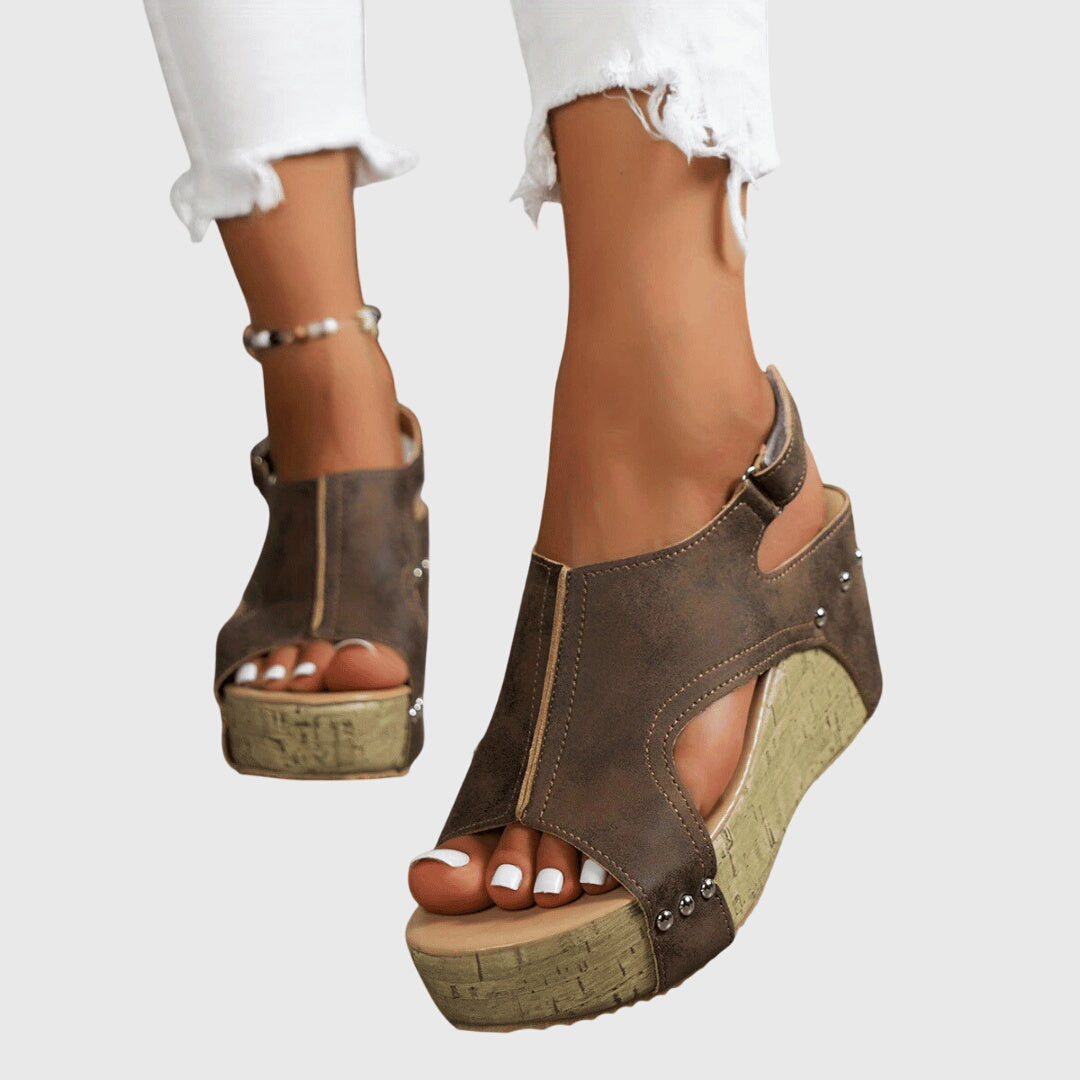 Lucinda – Schicke orthopädische Sandalen