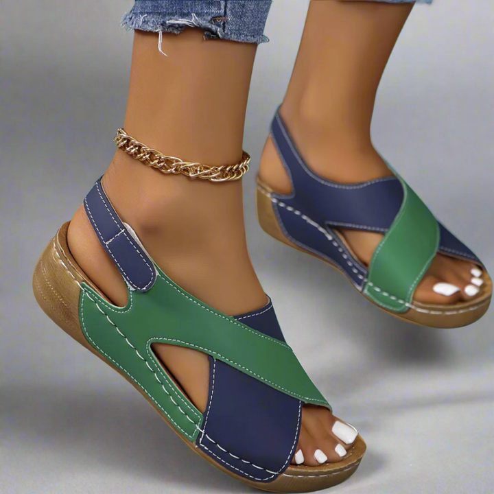 Kendra – orthopädische Colorblock-Sandalen