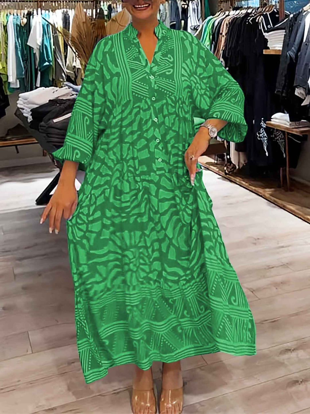 Carmilla – Vibrierendes bedrucktes Kleid