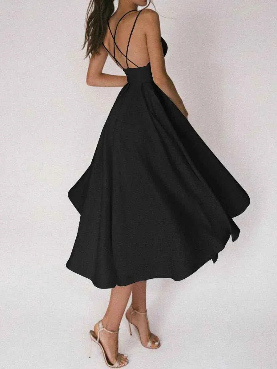 Elara – Elegantes minimalistisches Kleid