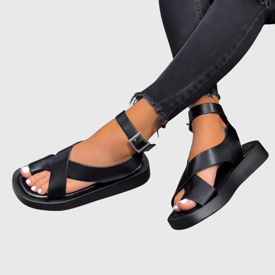 Bria – Dicke Plateausandalen