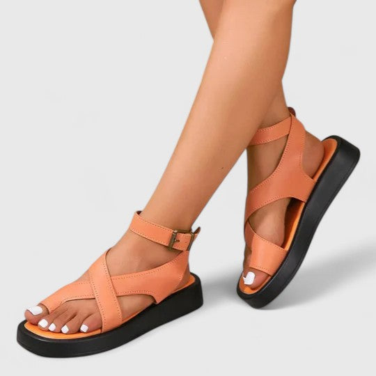 Neve – Plateausandalen