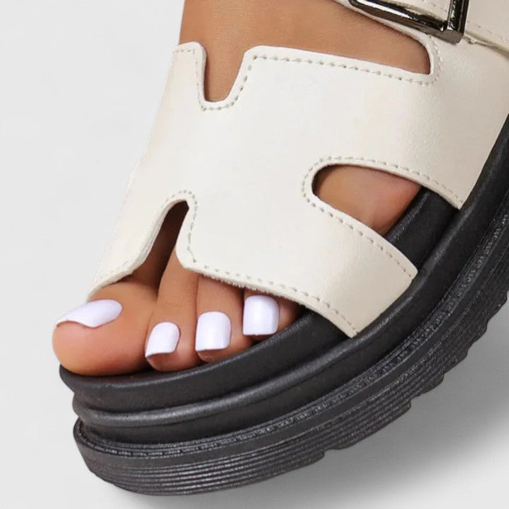 Marilyn – Elegante orthopädische Sandalen