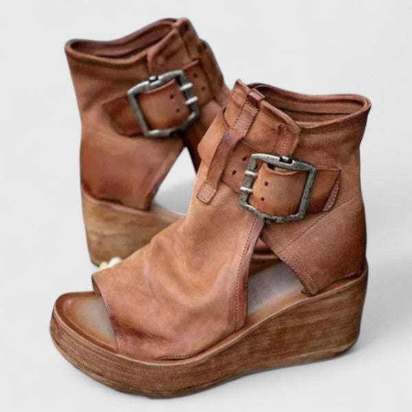 Karline – Klassische Keilsandalen