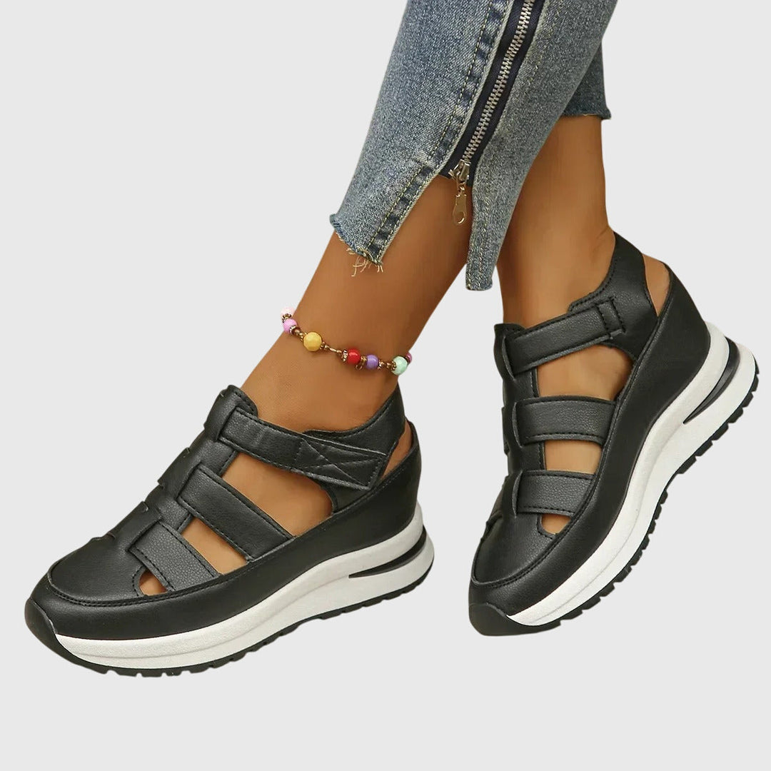 Finnie – Vielseitige orthopädische Sandalen