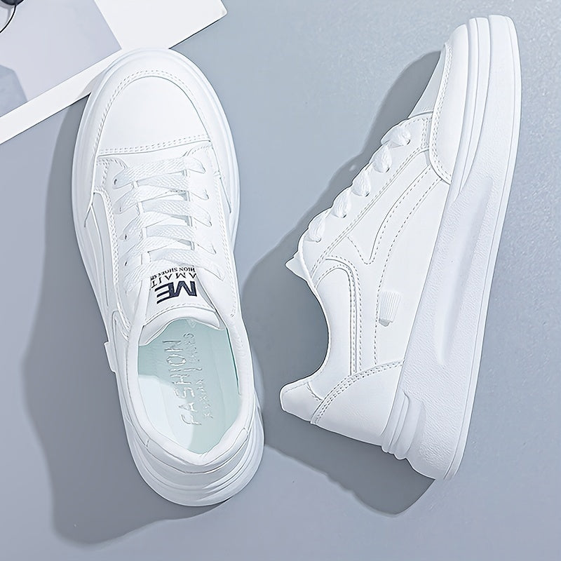 Schicke weiße Sneaker mit leichtem Tragekomfort