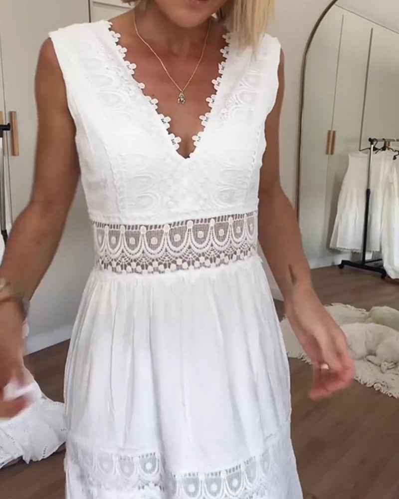 Circe – Spitzen-Trägerkleid mit V-Ausschnitt