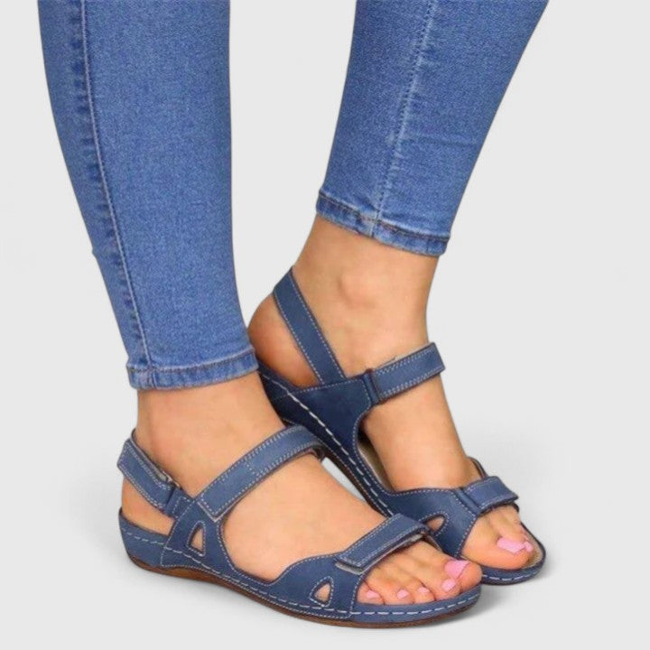 Avrie – Bequeme flache Sandalen