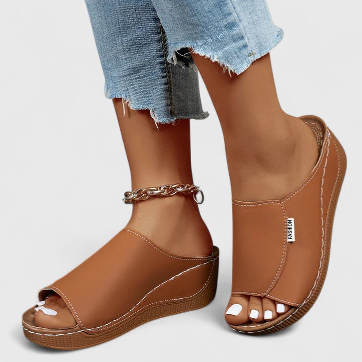 Amiralie – Leichte und elegante Sandalen