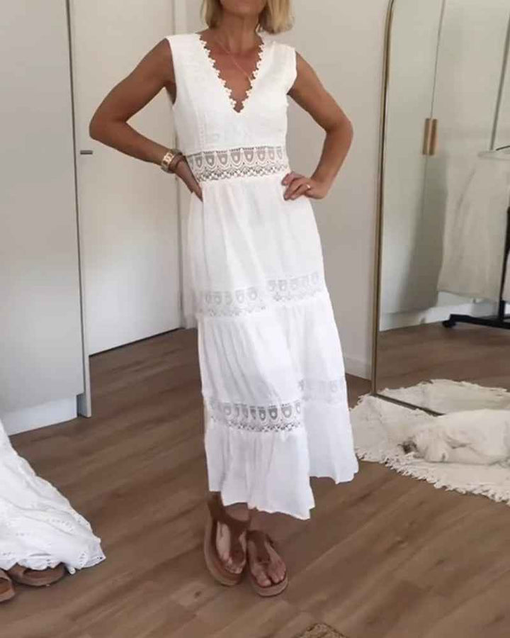 Circe – Spitzen-Trägerkleid mit V-Ausschnitt