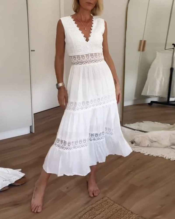 Circe – Spitzen-Trägerkleid mit V-Ausschnitt