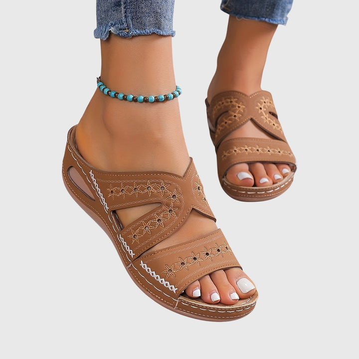 Bonnie – Elegante orthopädische Sandalen