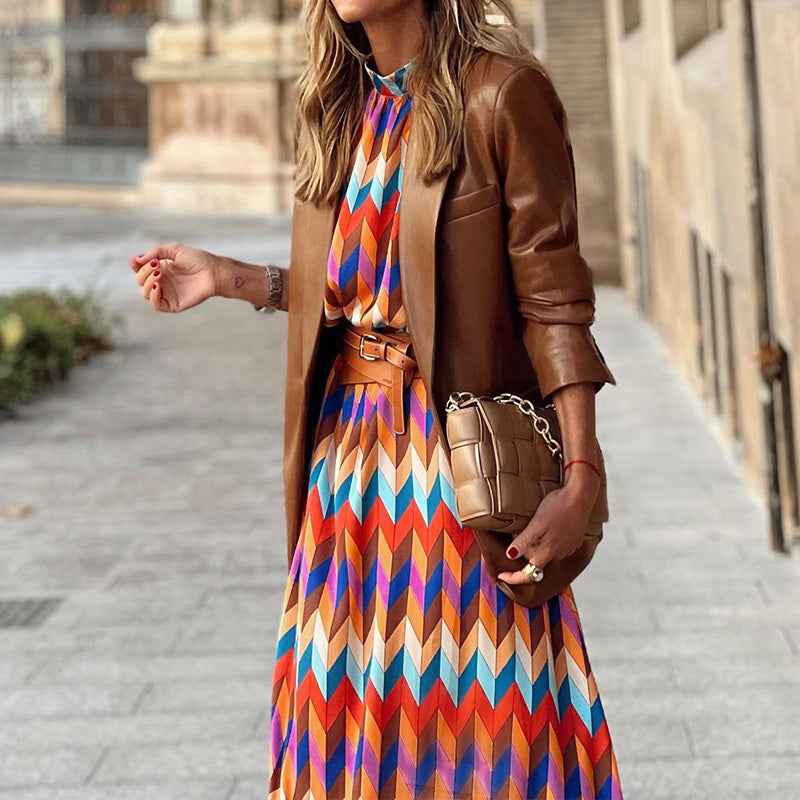 Cassandra – Farbenfrohes geometrisches Kleid