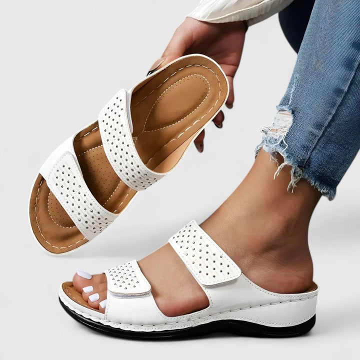 Chelrie – Bequeme orthopädische Sandalen