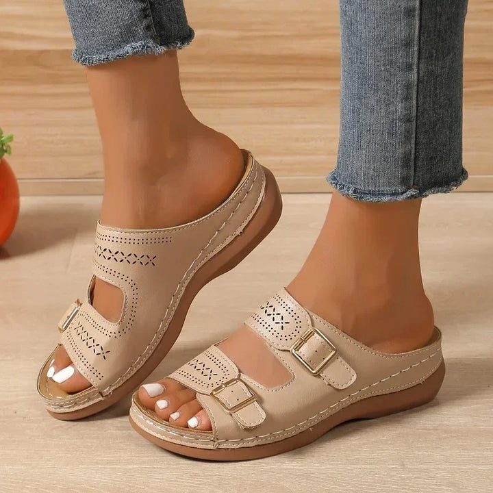 Jade – Verstellbare orthopädische Sandalen