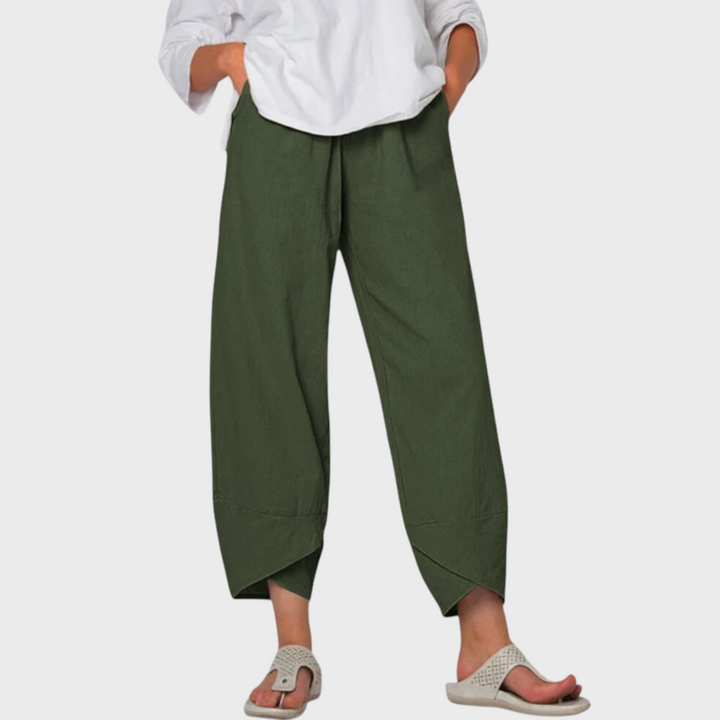 Calças Liselotte Salzburg leves em verde-azeitona com cintura elástica, bolsos e bainha assimétrica em mistura de algodão