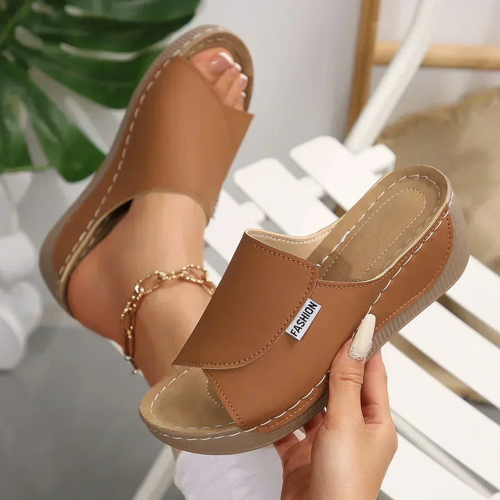 Rumi – Orthopädische Keilsandalen