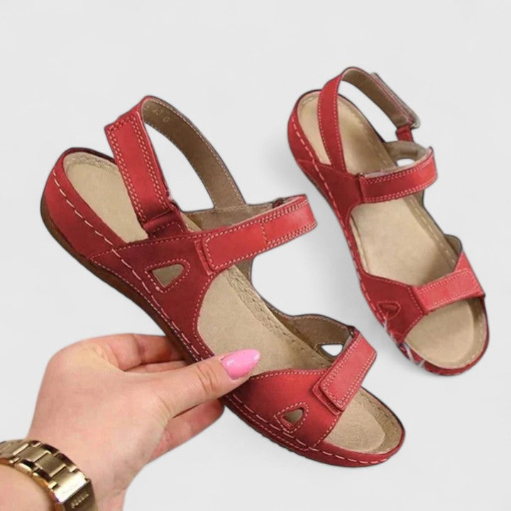 Avrie – Bequeme flache Sandalen