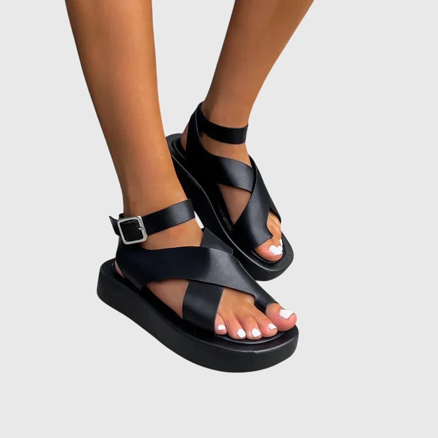Bria – Dicke Plateausandalen