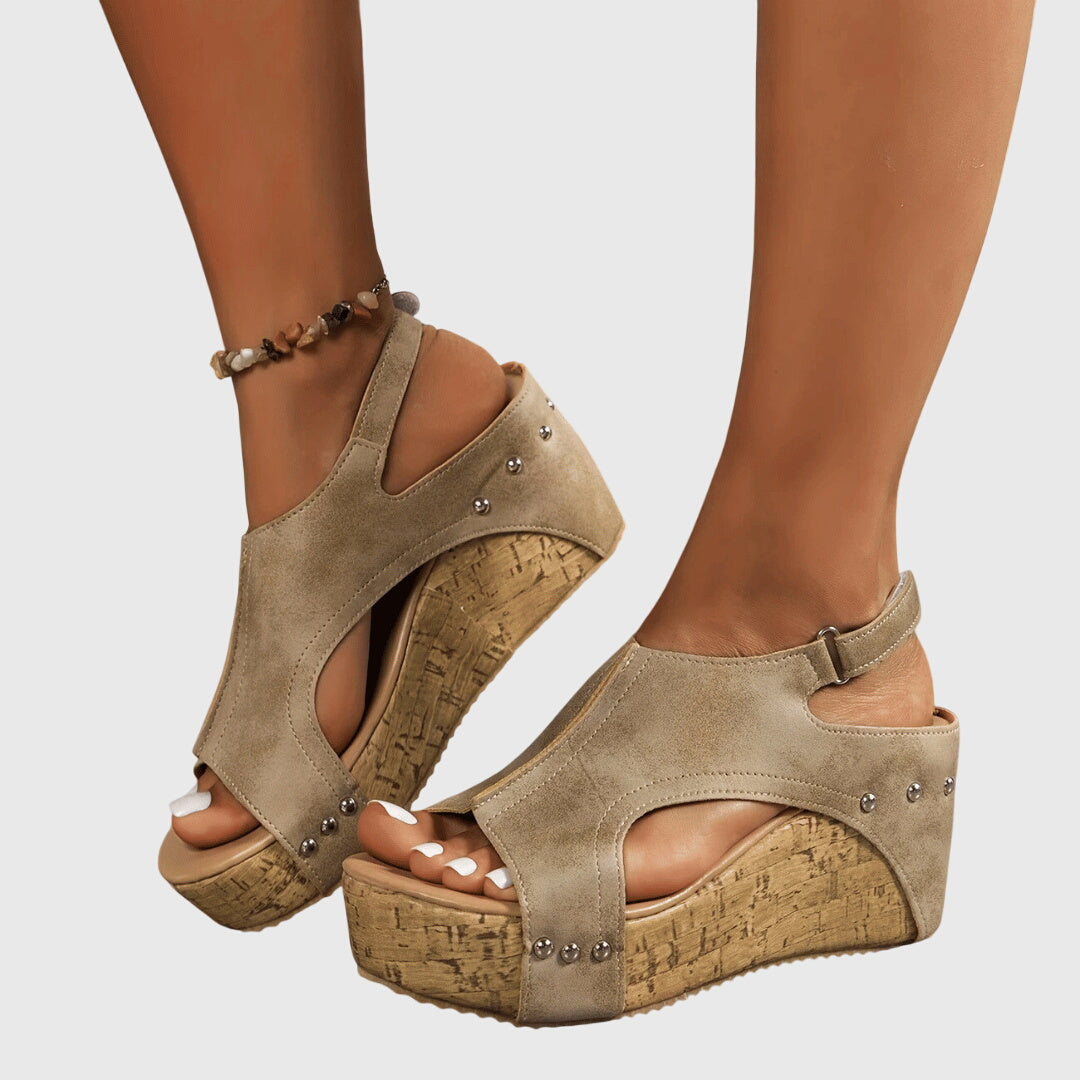 Lucinda – Schicke orthopädische Sandalen