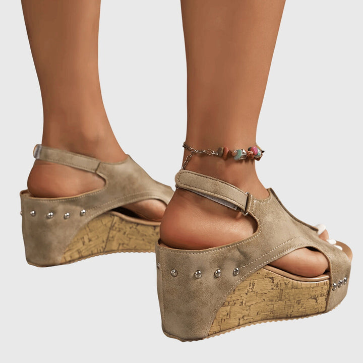 Lucinda – Schicke orthopädische Sandalen