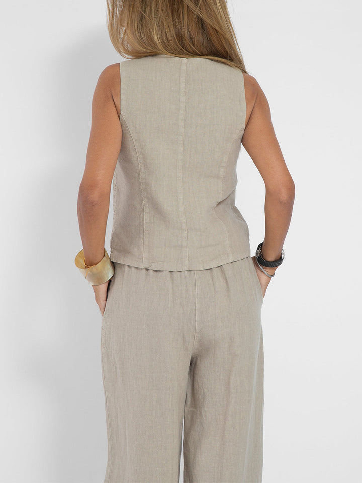 Aira – Set aus Weste mit Knöpfen und weiter Hose