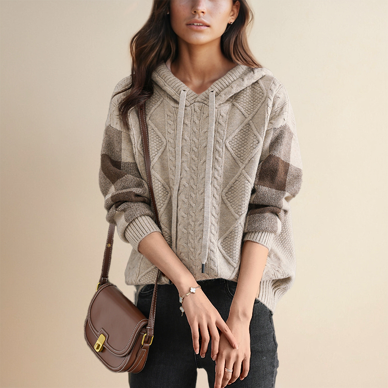 Emily | Gestrickter Hoodie