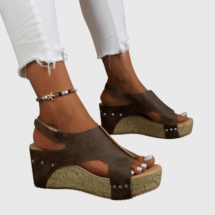Lucinda – Schicke orthopädische Sandalen