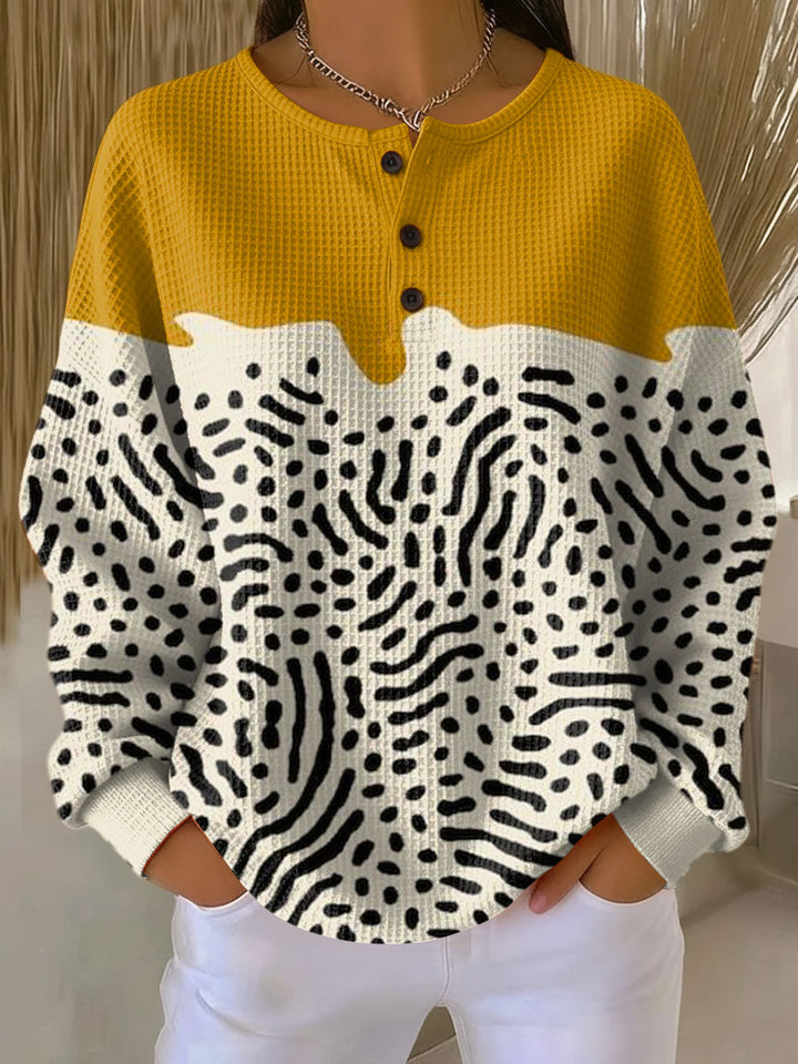 Livie – Senfgelber Pulli mit Pünktchen