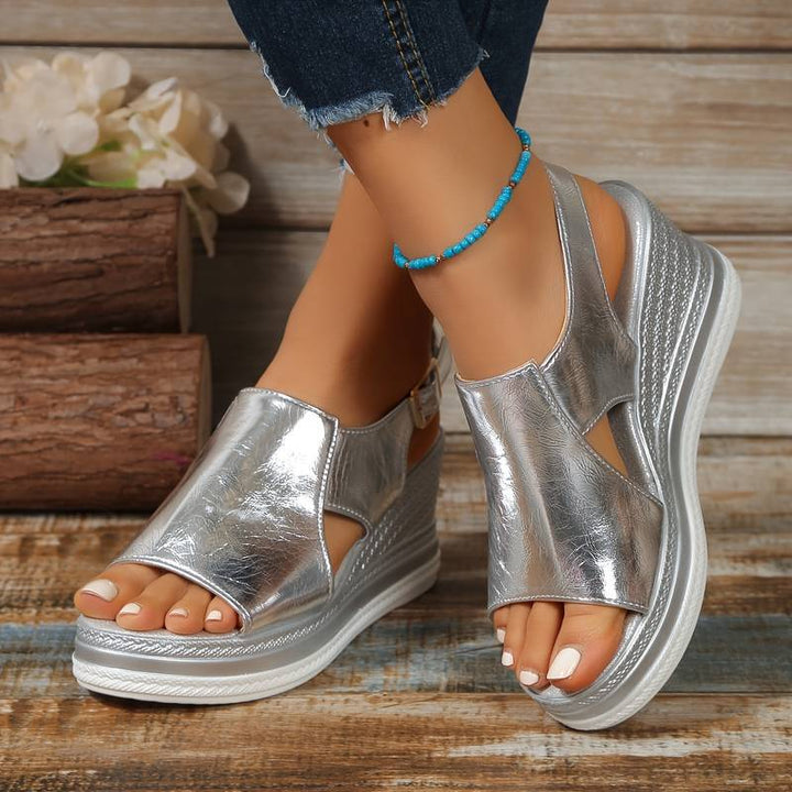 Baylie - Stilvolle Metallic-Sandalen