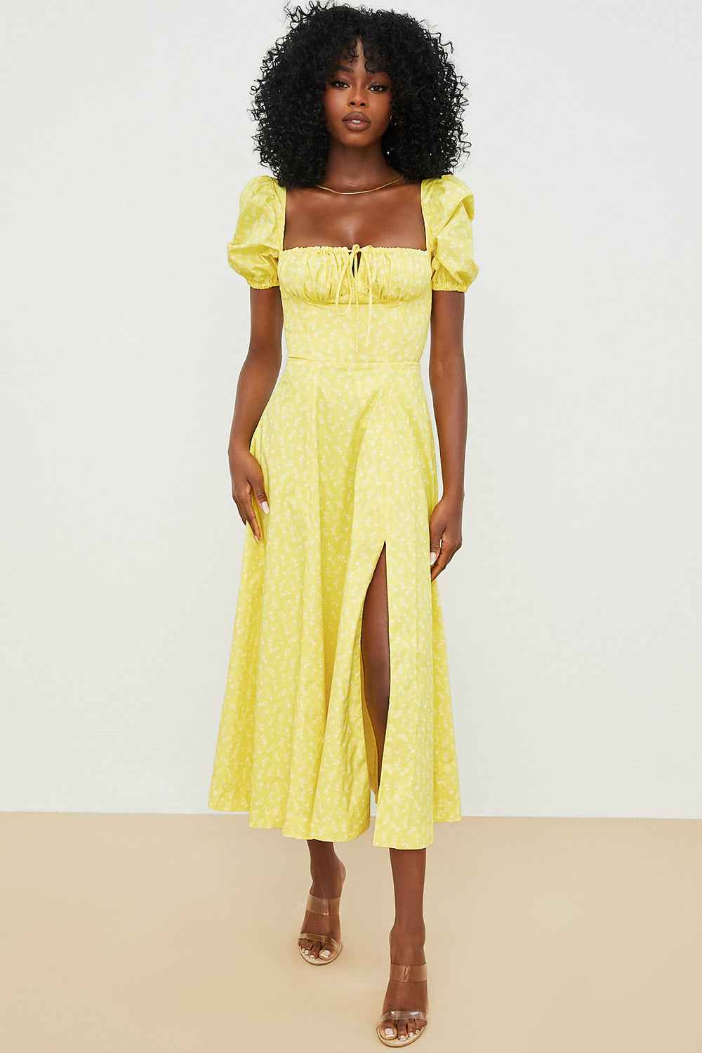 Aviana – Blumenkleid mit Puffärmeln