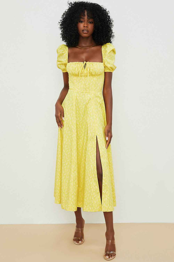 Aviana – Blumenkleid mit Puffärmeln